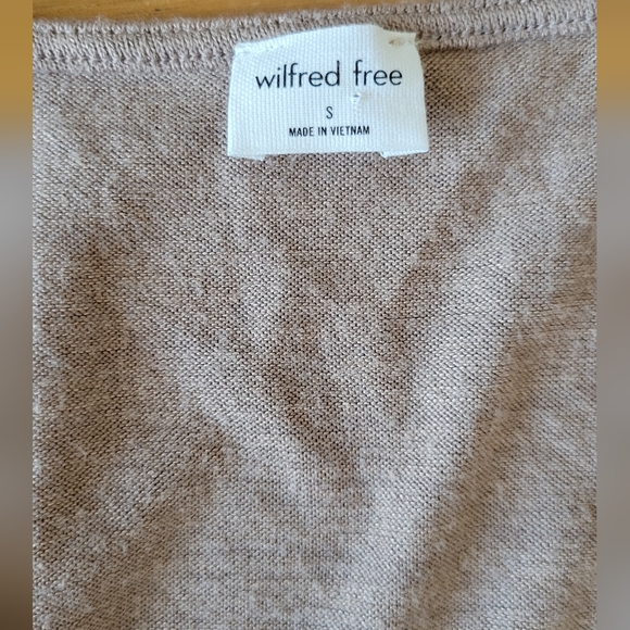 Wilfred Ruched Long Sleeve - Picture 6 of 12